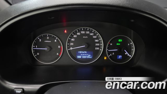 Hyundai Starex 2016 thumb 9
