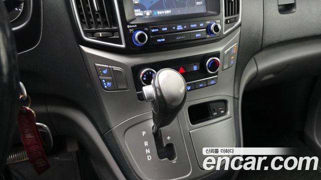Hyundai Starex 2016 thumb 10
