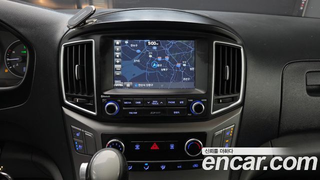 Hyundai Starex 2016 thumb 12