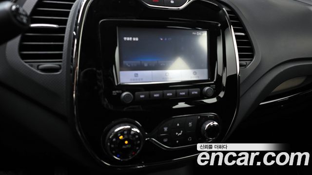 Renault Korea QM3 2015 thumb 12