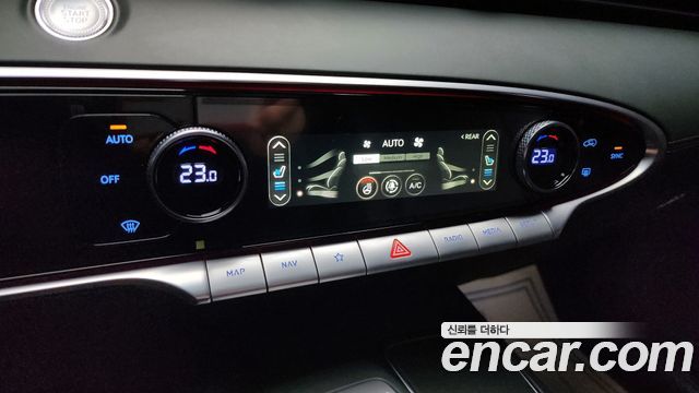 Genesis GV70 2023 thumb 11