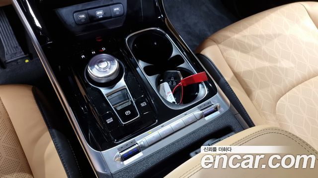 Kia Carnival 2023 thumb 9