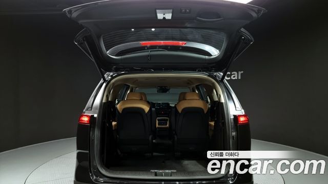 Kia Carnival 2023 thumb 11