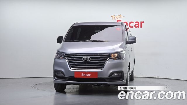 Hyundai Starex 2018 thumb 4