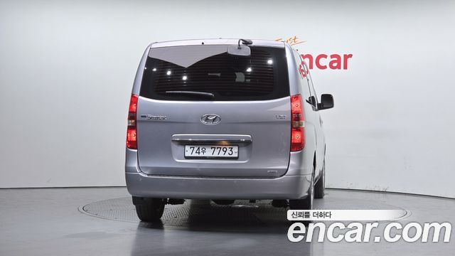 Hyundai Starex 2018 thumb 5