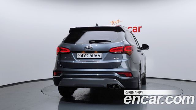 Hyundai Santa Fe 2016 thumb 5