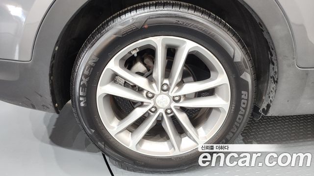 Hyundai Santa Fe 2016 thumb 6