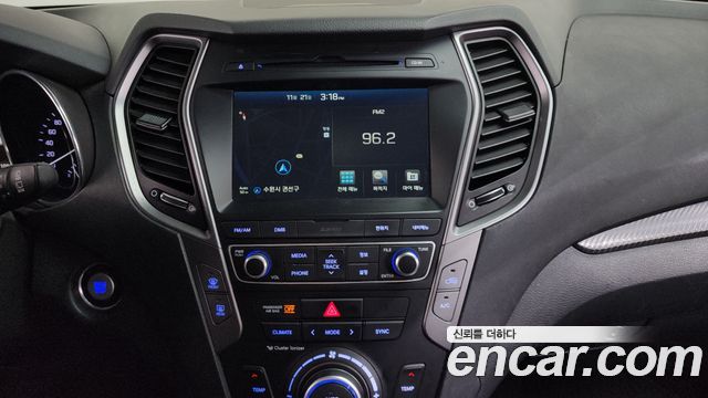 Hyundai Santa Fe 2016 thumb 12