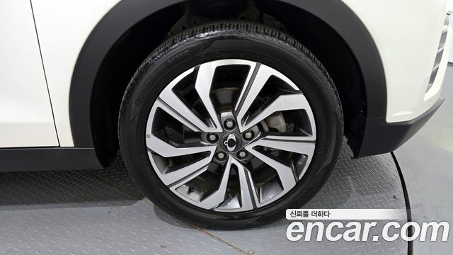 SsangYong Tivoli 2020 thumb 6