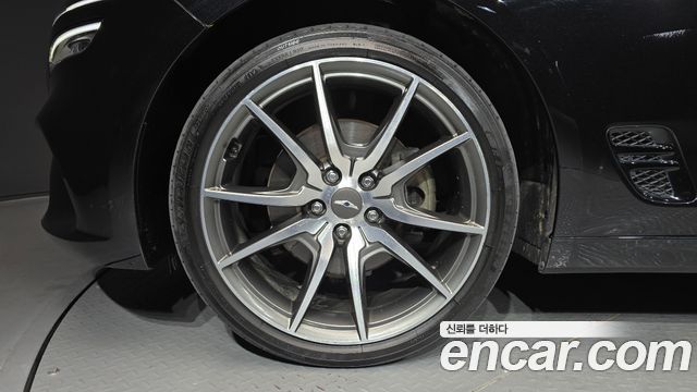 Genesis G70 2022 thumb 6