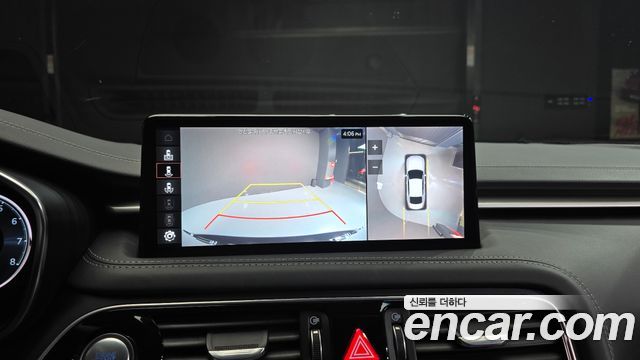 Genesis G70 2022 thumb 12