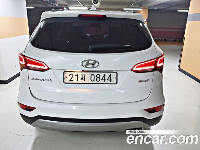 Hyundai Santa Fe 2016 thumb 4