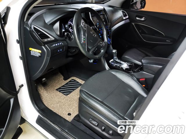 Hyundai Santa Fe 2016 thumb 9