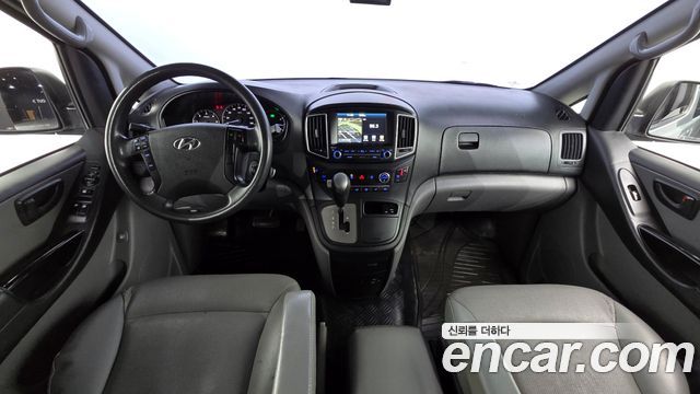 Hyundai Starex 2017 thumb 8