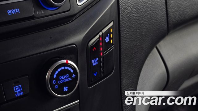 Hyundai Starex 2017 thumb 11