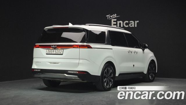 Kia Carnival 2022 thumb 3