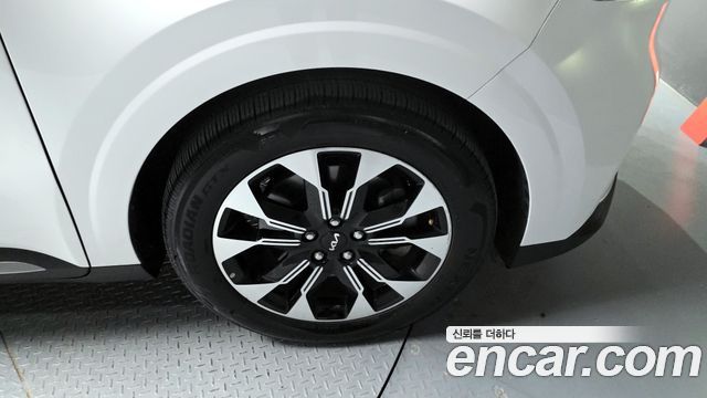 Kia Carnival 2022 thumb 6