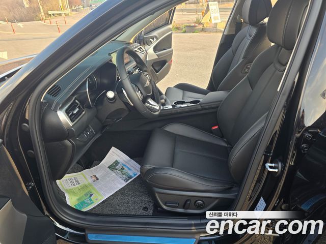 Genesis G70 2025 thumb 10