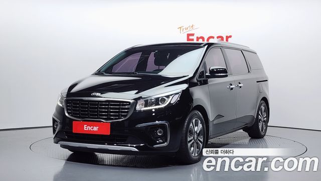 Kia Carnival 2018 thumb 2