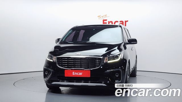 Kia Carnival 2018 thumb 4