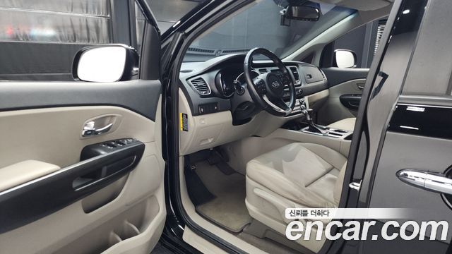 Kia Carnival 2018 thumb 11