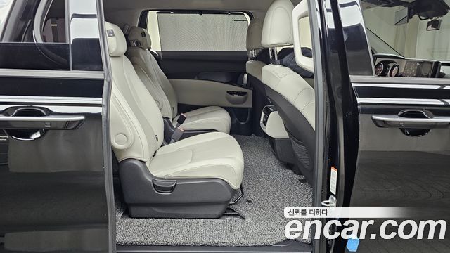 Kia Carnival 2021 thumb 12