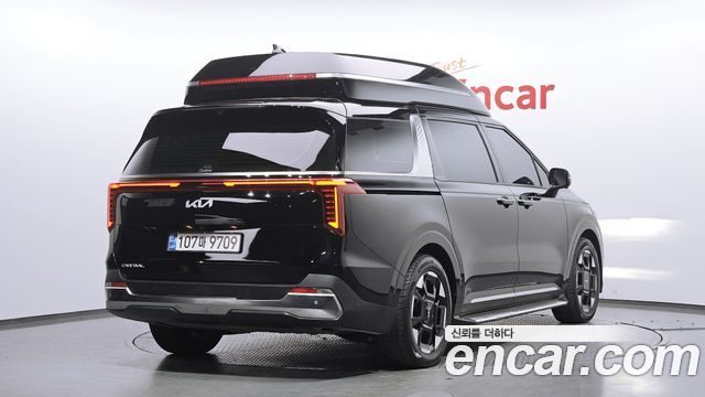 Kia Carnival 2024 thumb 3