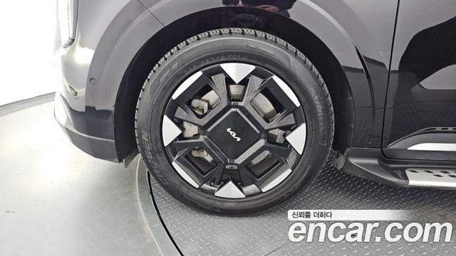 Kia Carnival 2024 thumb 6
