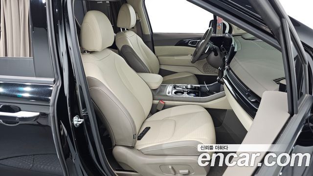 Kia Carnival 2024 thumb 10