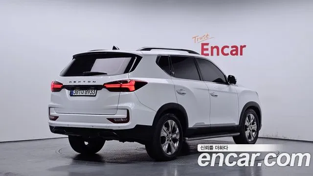 SsangYong Rexton 2022 thumb 3