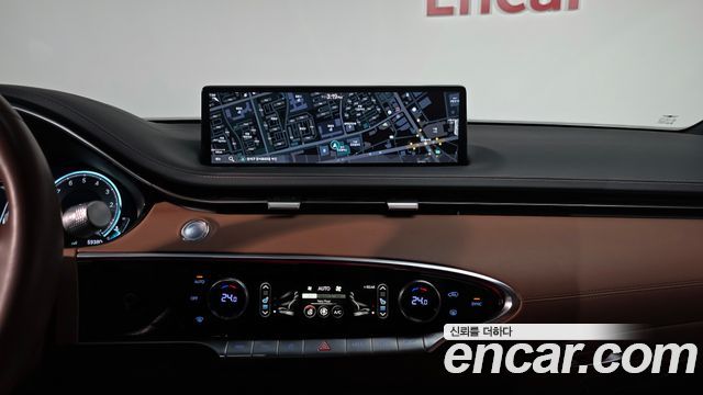 Genesis GV70 2021 thumb 12