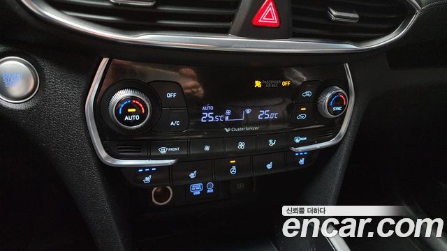 Hyundai Santa Fe 2019 thumb 12
