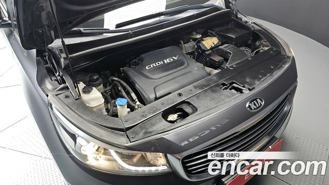 Kia Carnival 2015 thumb 7