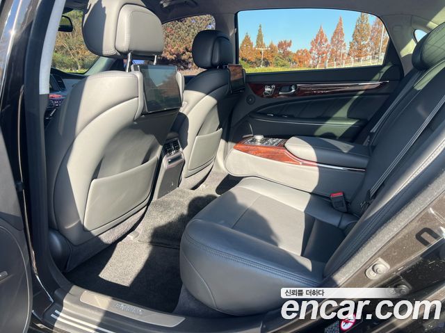 Hyundai Equus 2013 thumb 9