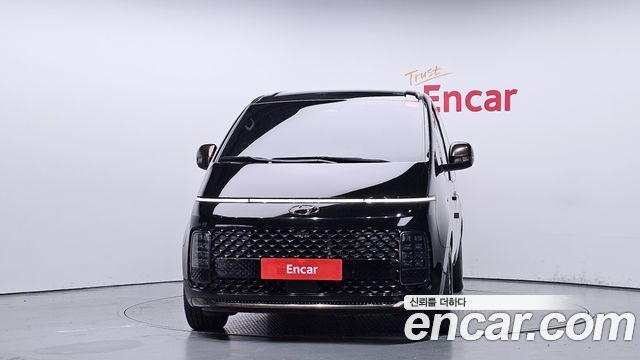 Hyundai Staria 2021 thumb 3