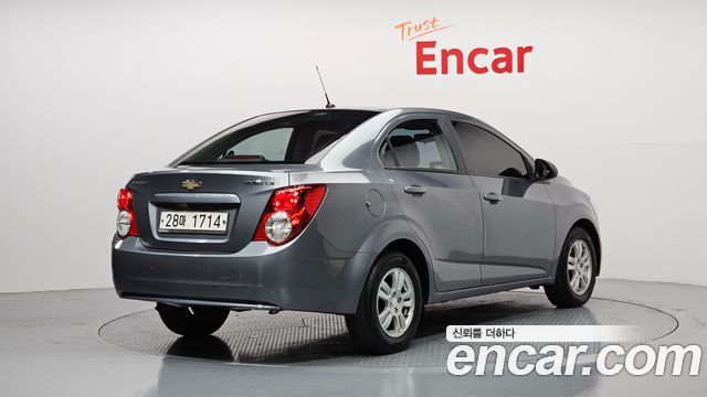 Chevrolet Aveo 2013 thumb 3