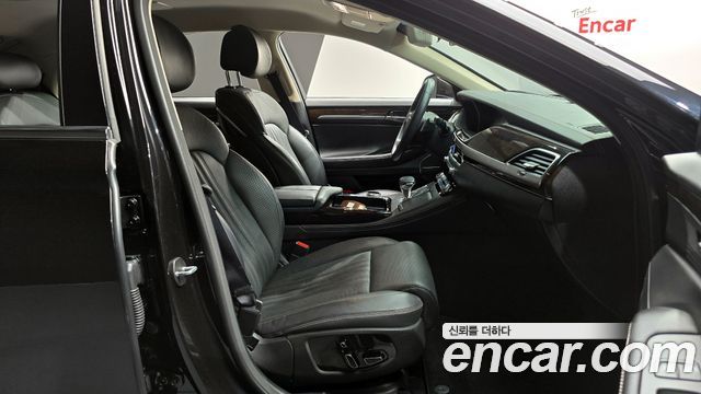 Genesis G90 2019 thumb 10