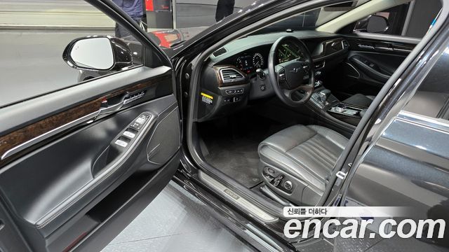 Genesis G90 2019 thumb 12