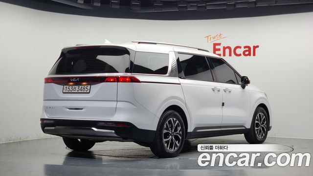 Kia Carnival 2022 thumb 3