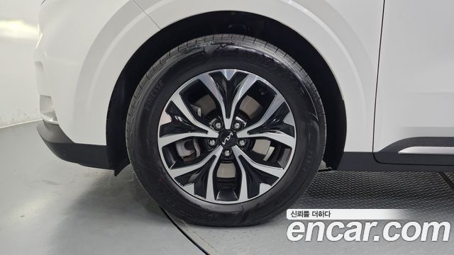 Kia Carnival 2022 thumb 6