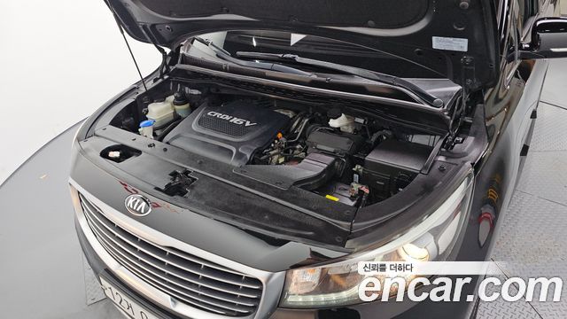 Kia Carnival 2016 thumb 7