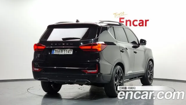 SsangYong Rexton 2021 thumb 3