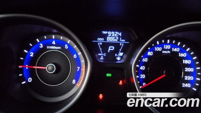 Hyundai Avante 2011 thumb 8