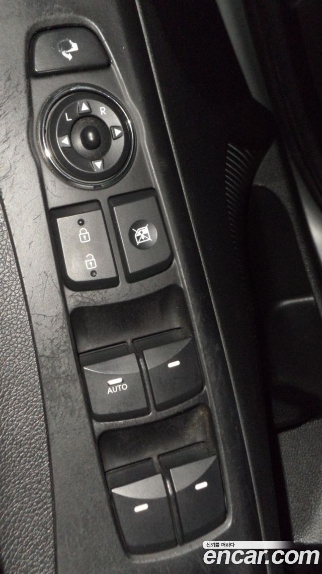 Hyundai Avante 2011 thumb 12