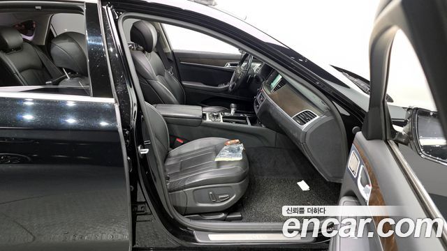 Genesis G80 2017 thumb 12