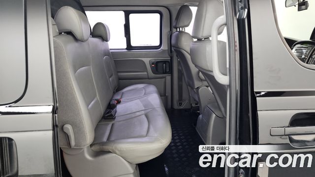 Hyundai Starex 2015 thumb 11