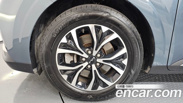 Kia Carnival 2021 thumb 6