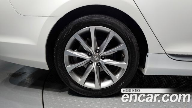 Hyundai Grandeur 2015 thumb 6