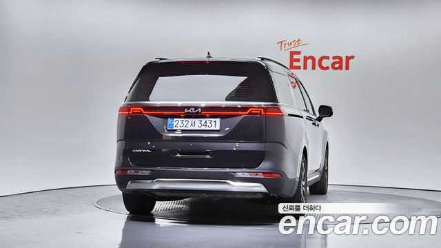 Kia Carnival 2023 thumb 5