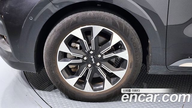 Kia Carnival 2023 thumb 6
